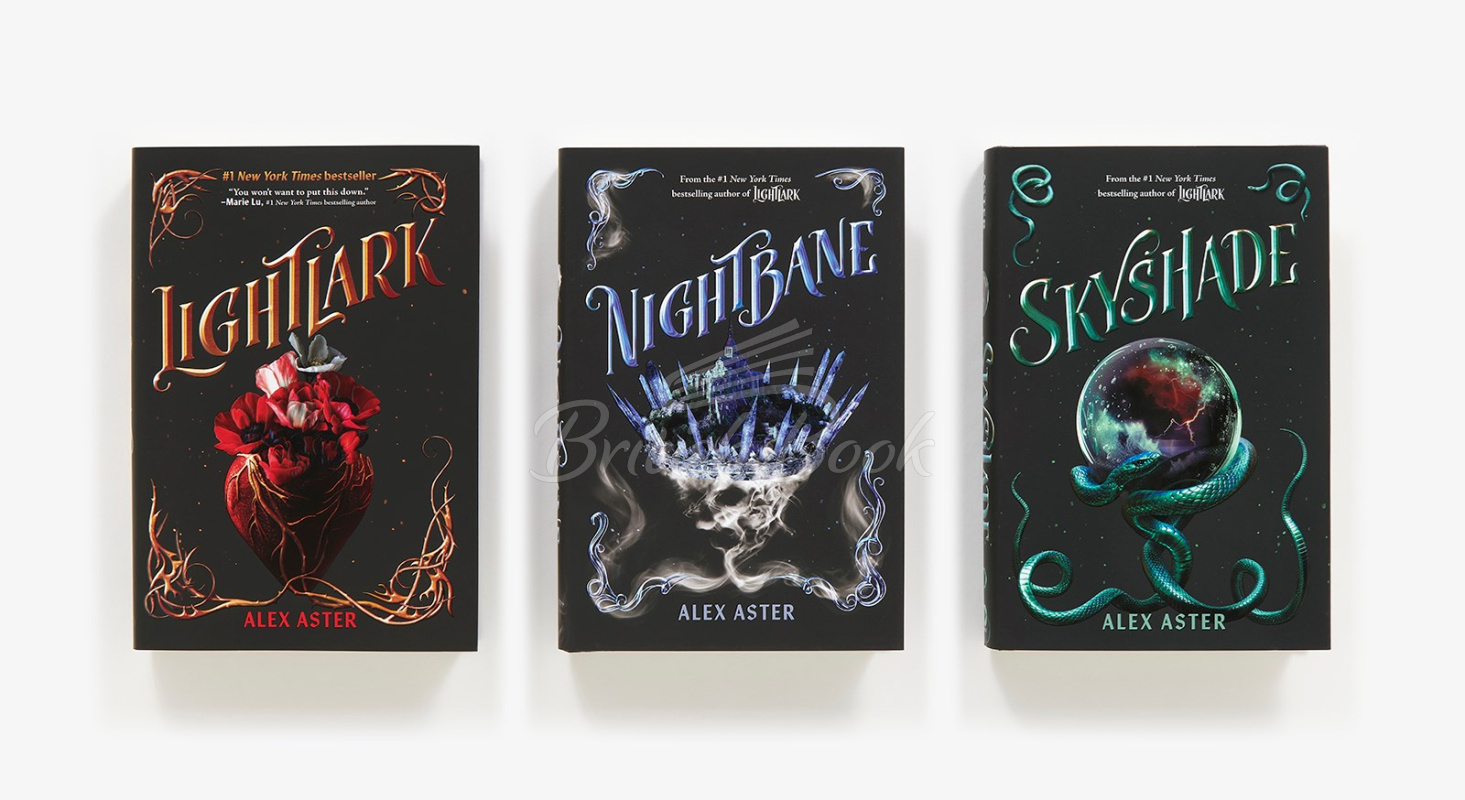 Набір книжок The Lightlark Saga Box Set зображення 3