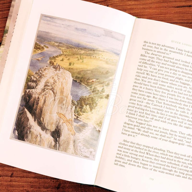 Книга The Hobbit (Illustrated Edition) изображение 4