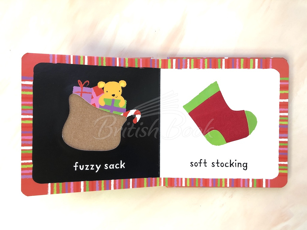 Книга Baby's Very First Touchy-Feely Christmas Book изображение 4