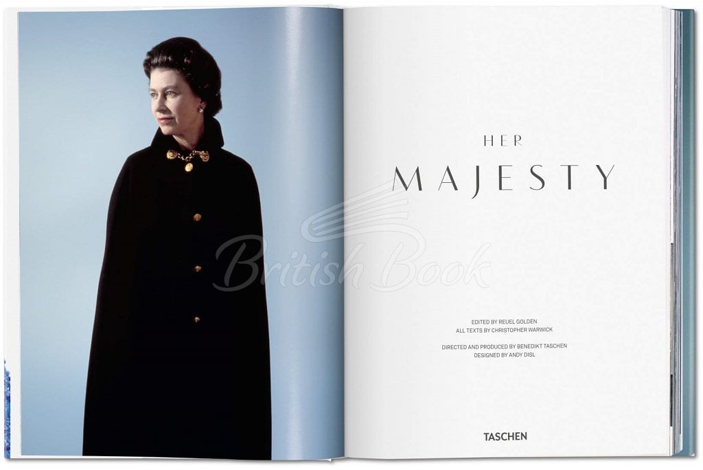 Книга Her Majesty. A Photographic History 1926–2022 изображение 1