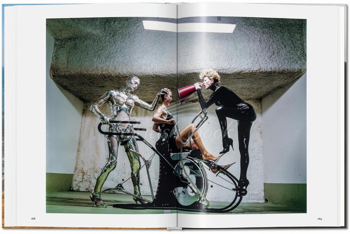 Книга Helmut Newton зображення 11