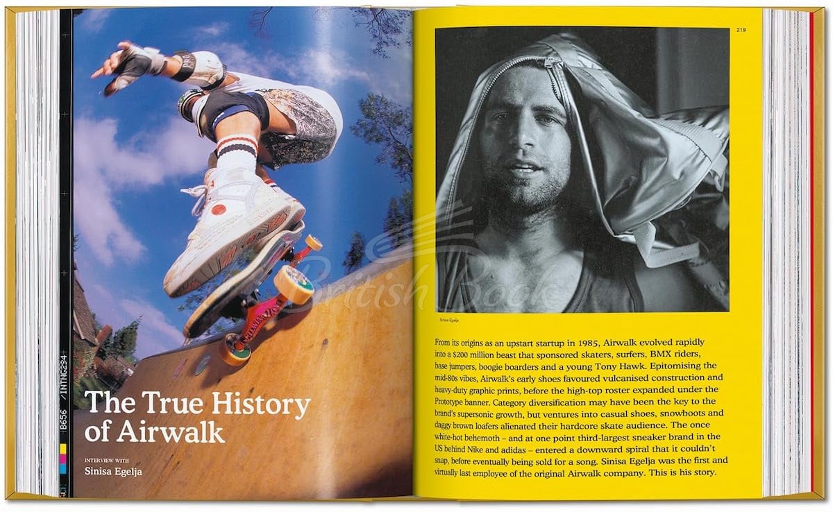 Книга Sneaker Freaker. The Ultimate Sneaker Book зображення 4