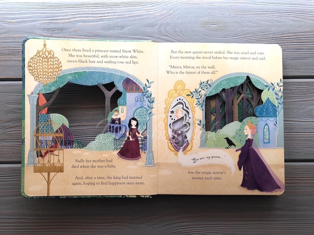 Книга Peep inside a Fairy Tale: Snow White and the Seven Dwarfs изображение 2