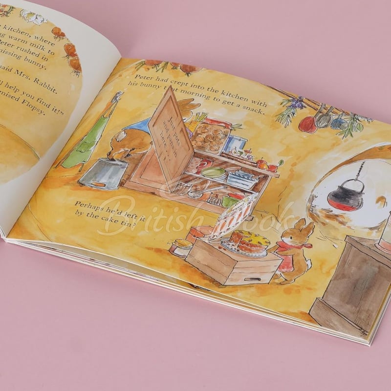Книга Peter Rabbit: The Bedtime Bunny Hunt (A Lift-the-Flap Storybook) зображення 2