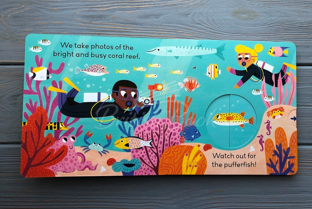 Книга Little World: Under the Sea изображение 5