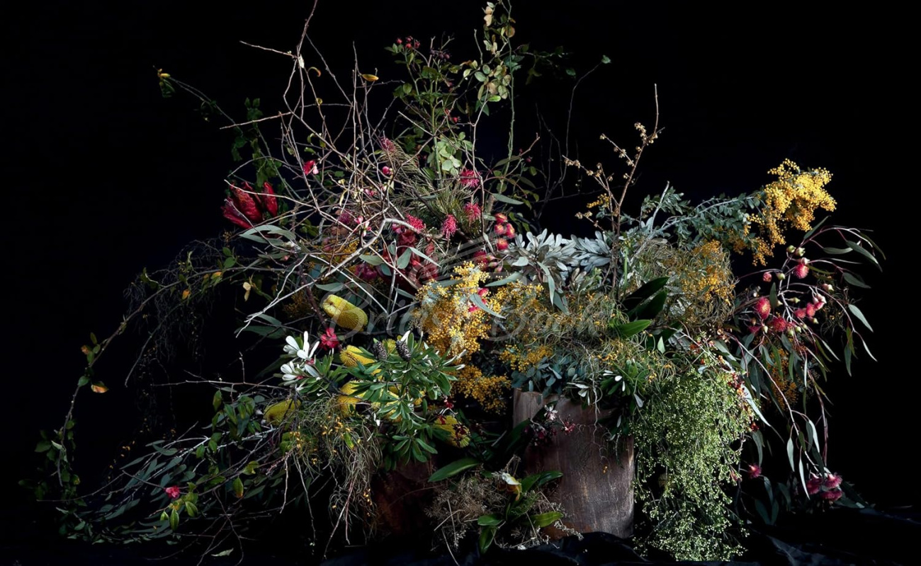 Книга Pretty Dirty: The Life of Flowers, From Creation to Compost зображення 3
