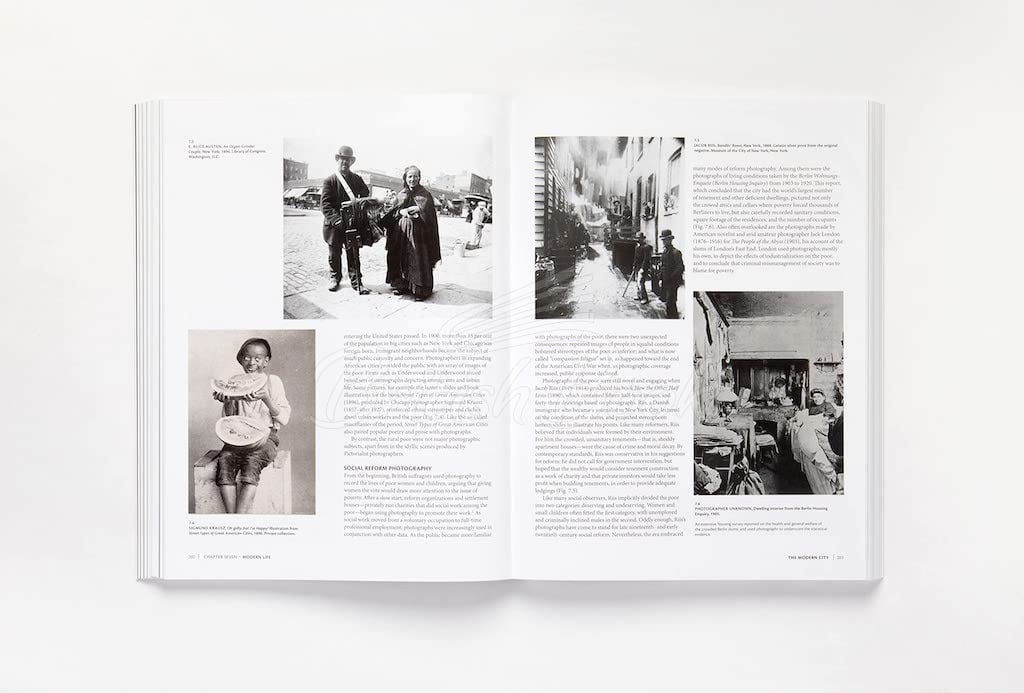 Книга Photography: A Cultural History зображення 3