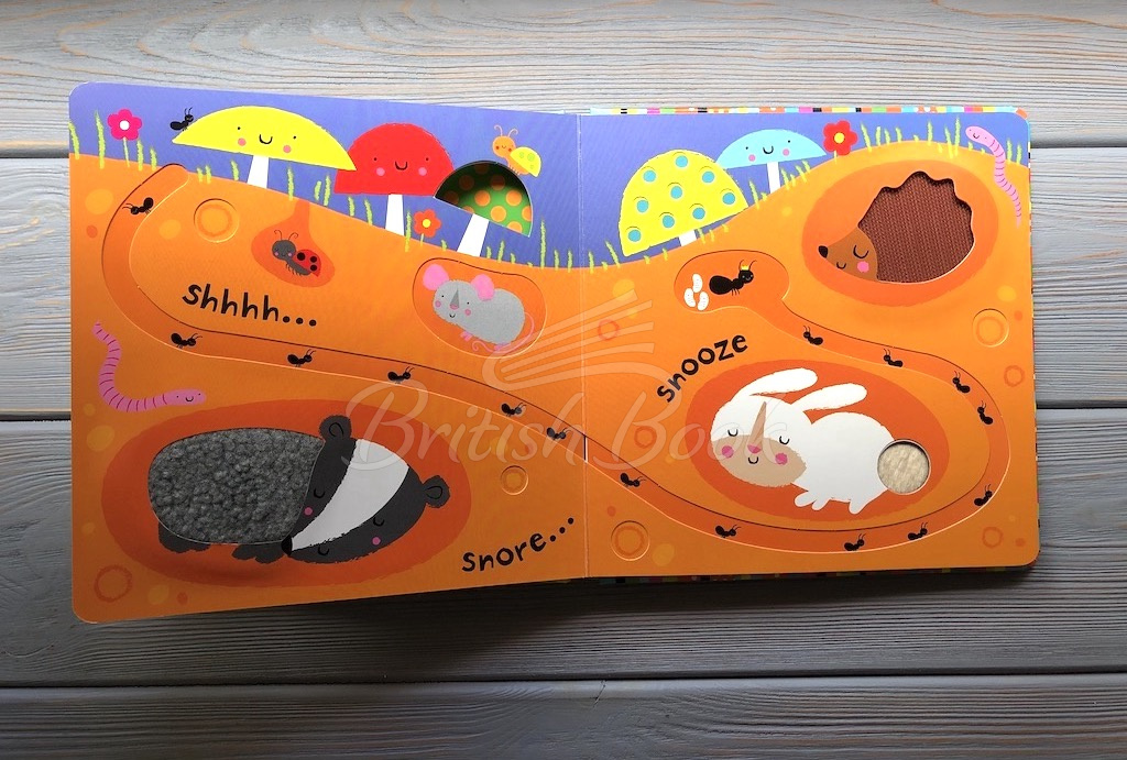 Книга Baby's Very First Touchy-Feely Animals Playbook зображення 5