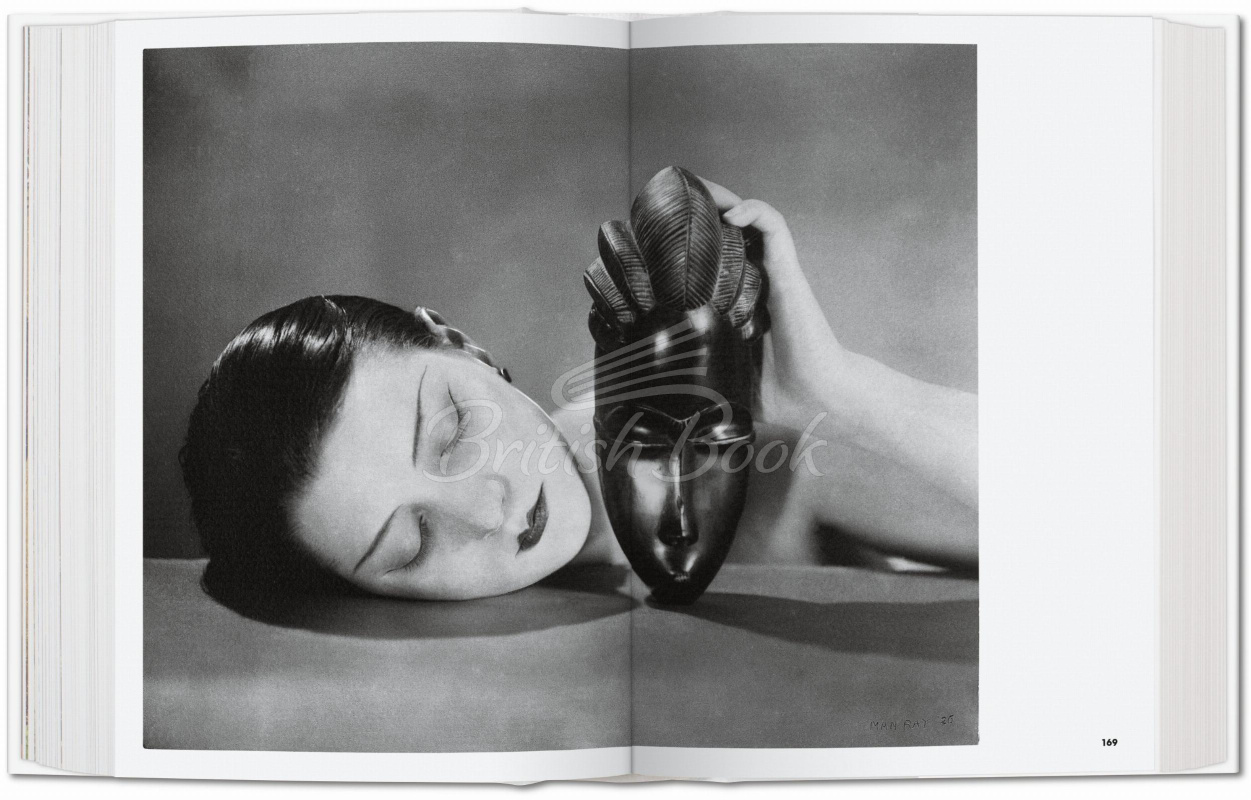 Книга Photo Icons: 50 Landmark Photographs and Their Stories зображення 3