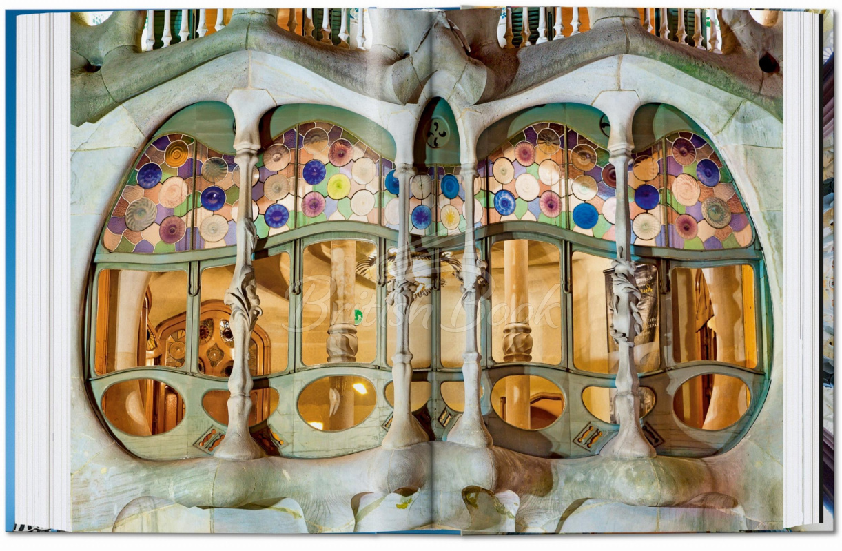 Книга Gaudí. The Complete Works зображення 4