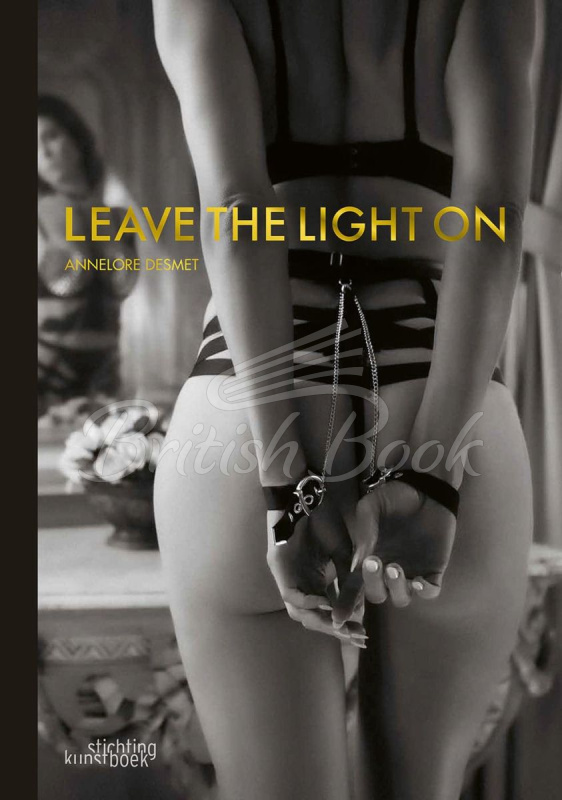 Книга Leave the Light On зображення