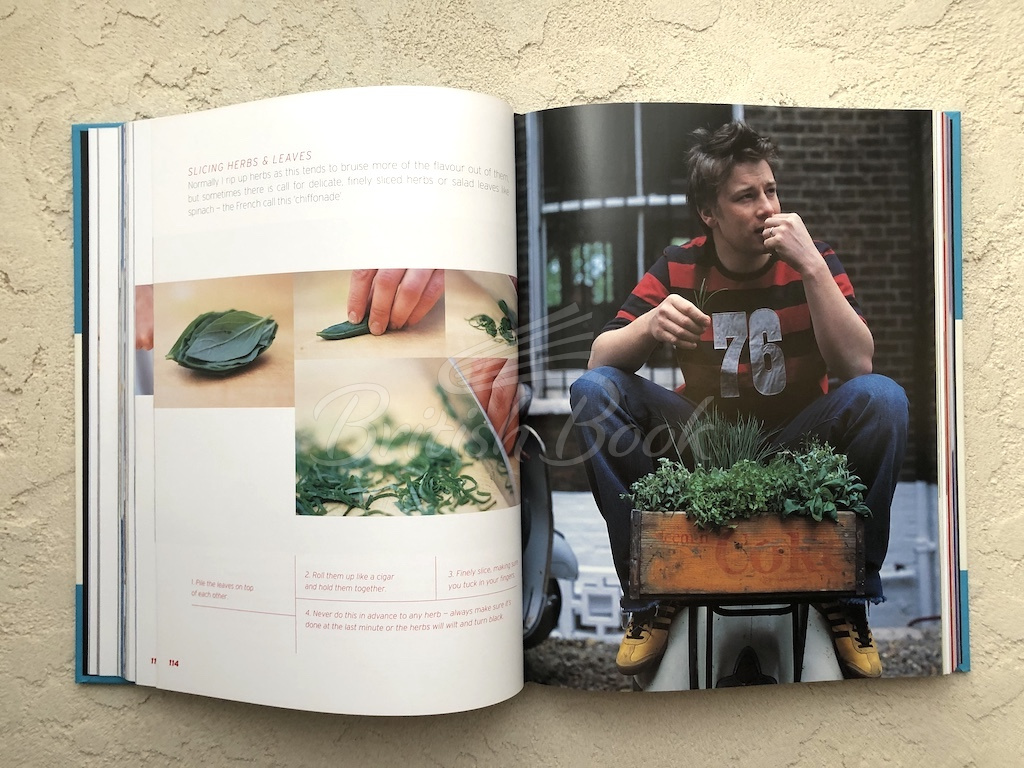 Книга Jamie's Kitchen (Anniversary Edition) зображення 3