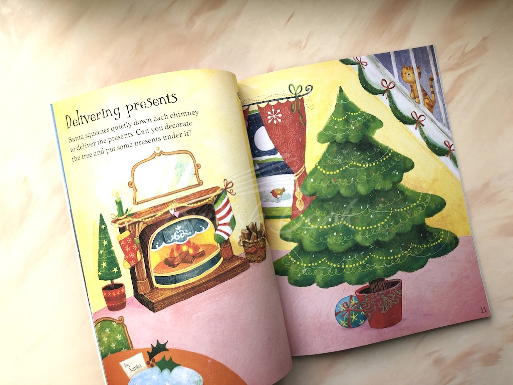 Книга Santa Sticker and Colouring Book зображення 6