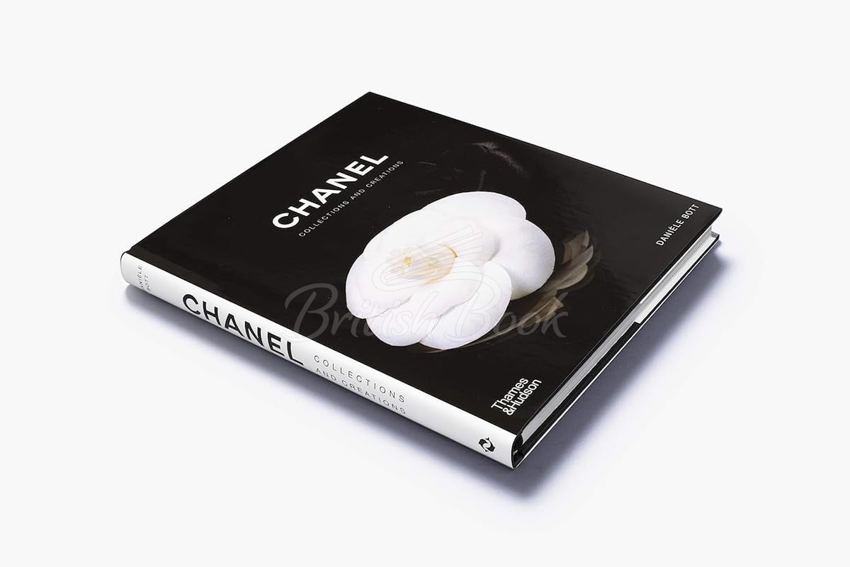 Книга Chanel: Collections and Creations изображение 2
