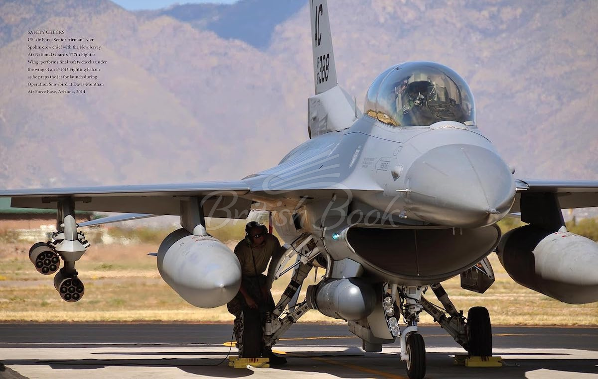 Книга F-16 Fighting Falcon Technical Guide зображення 5