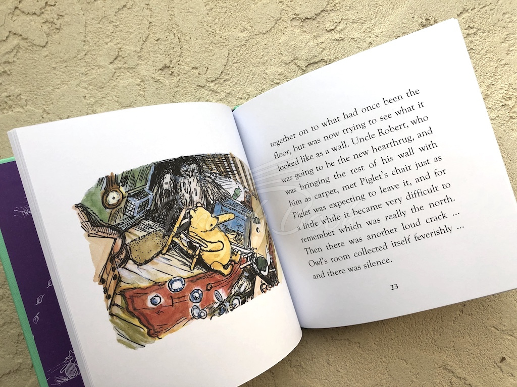 Книга Winnie-the-Pooh: Piglet Does a Very Grand Thing зображення 4