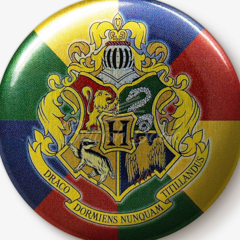 Значок Hogwarts: School Crest Button Badge изображение 1