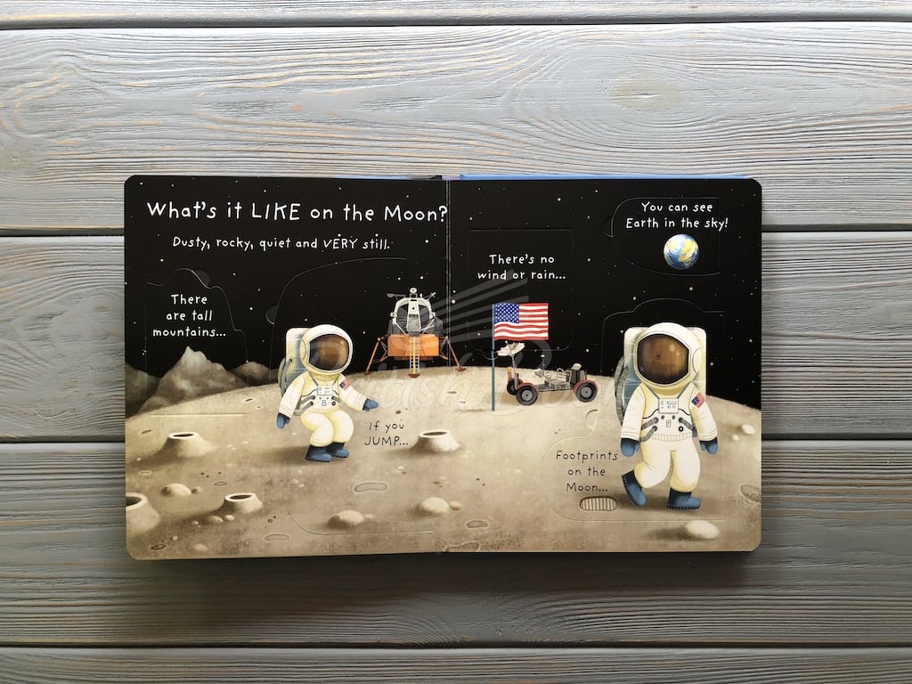 Книга Lift-the-Flap Very First Questions and Answers: What is the Moon? зображення 7