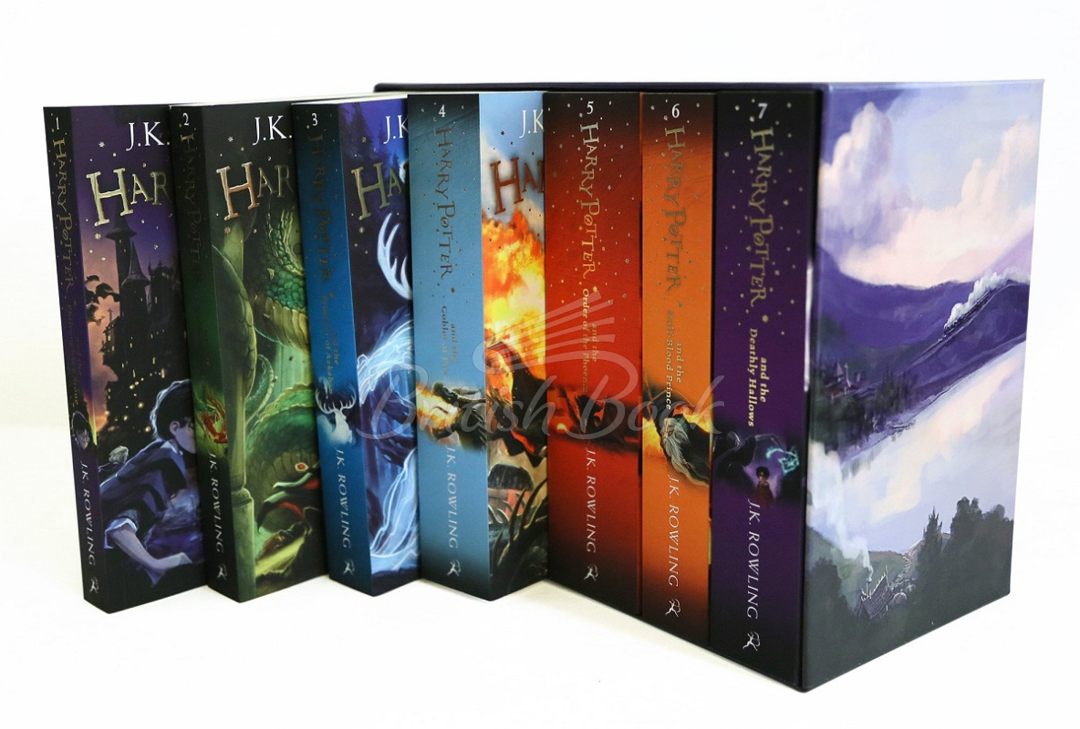 Набор книг Harry Potter: The Complete Collection Children's Paperback Box Set изображение 1