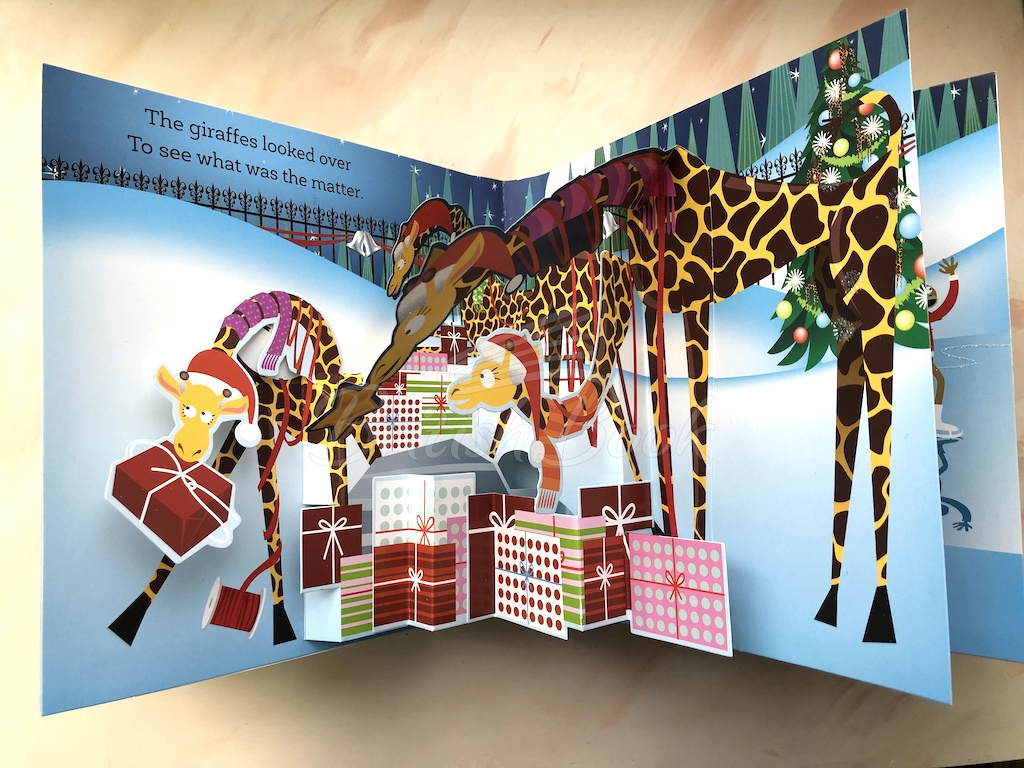 Книга Christmas at the Zoo: A Pop-Up Winter Wonderland зображення 7
