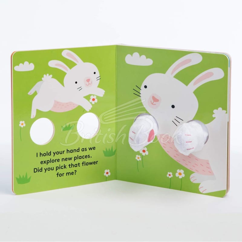 Книга Hug Me Little Bunny Finger Puppet Book зображення 3