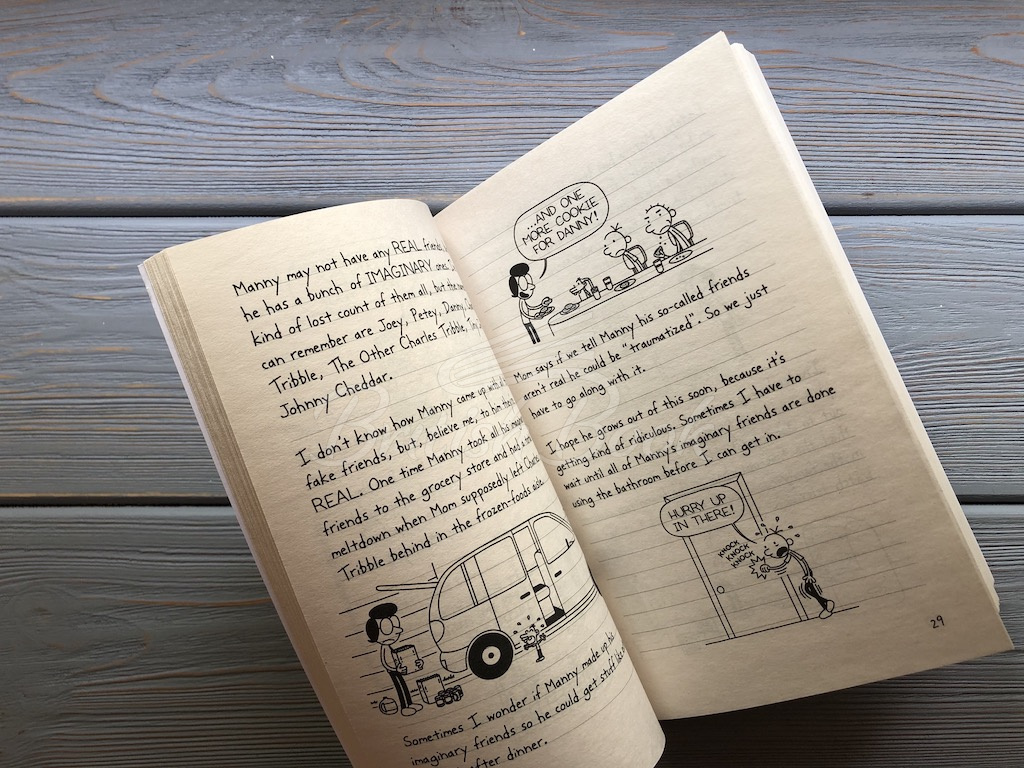 Книга Diary of a Wimpy Kid: The Third Wheel (Book 7) зображення 2