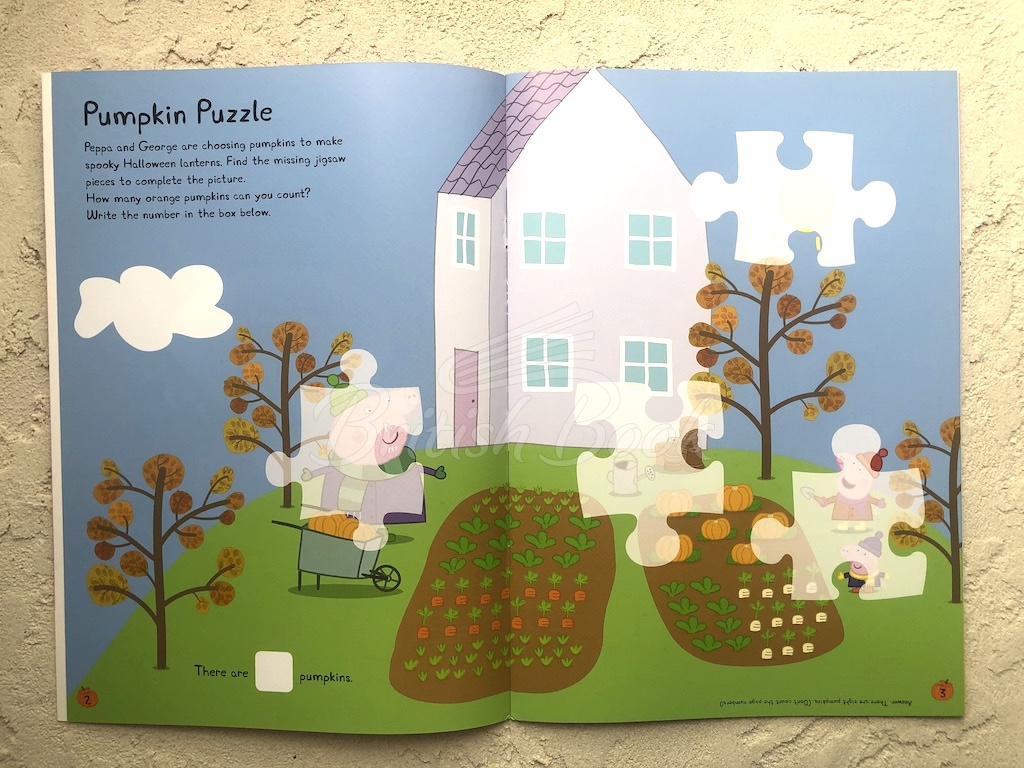 Книга Peppa Pig: Peppa's Halloween Sticker Activity Book зображення 3