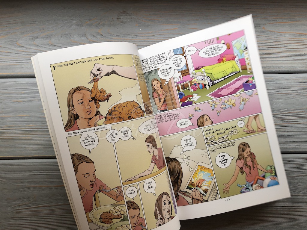 Книга Coraline (The Graphic Novel) зображення 10